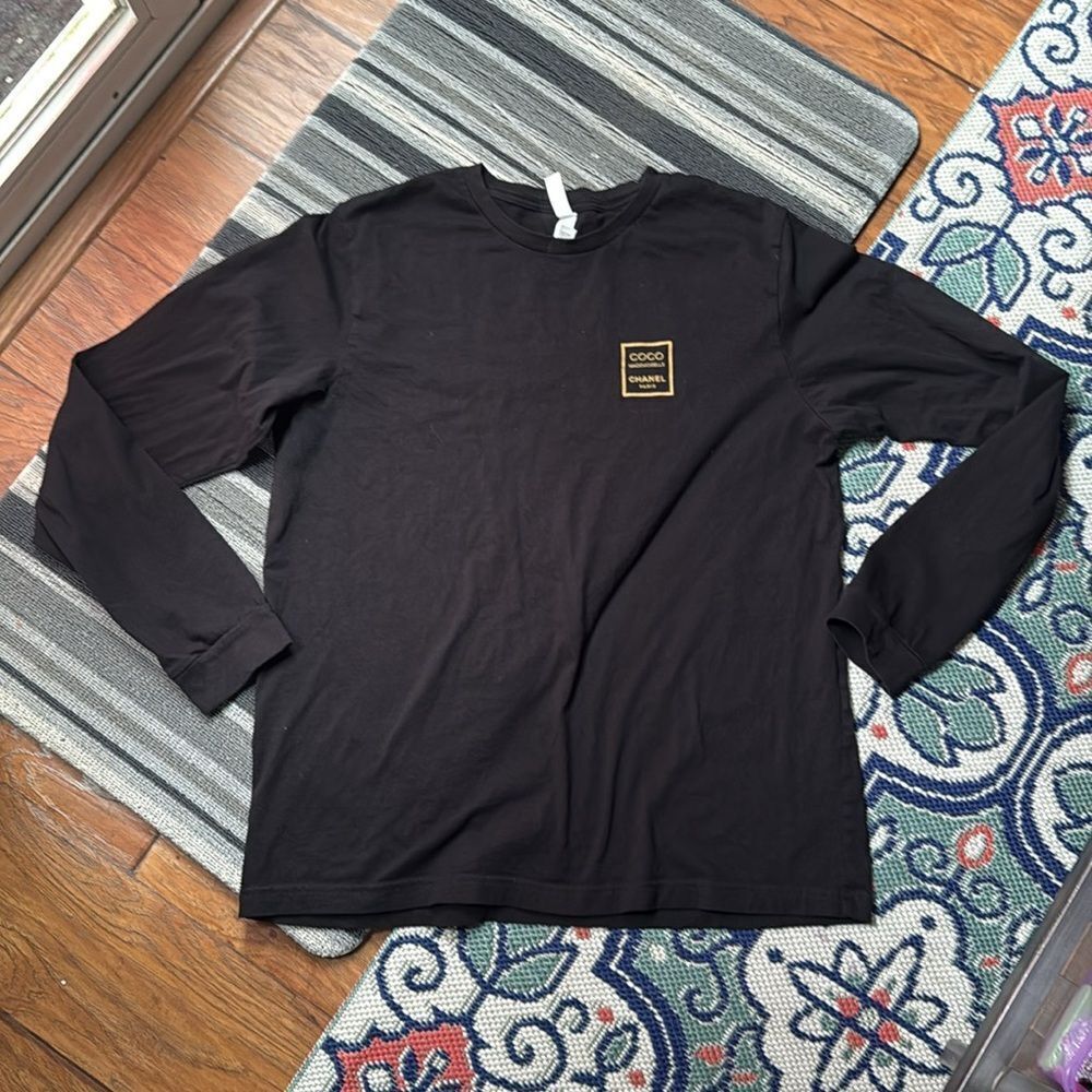 Chanel Employee Long Sleeve Black T-shirt Gold Mademoiselle